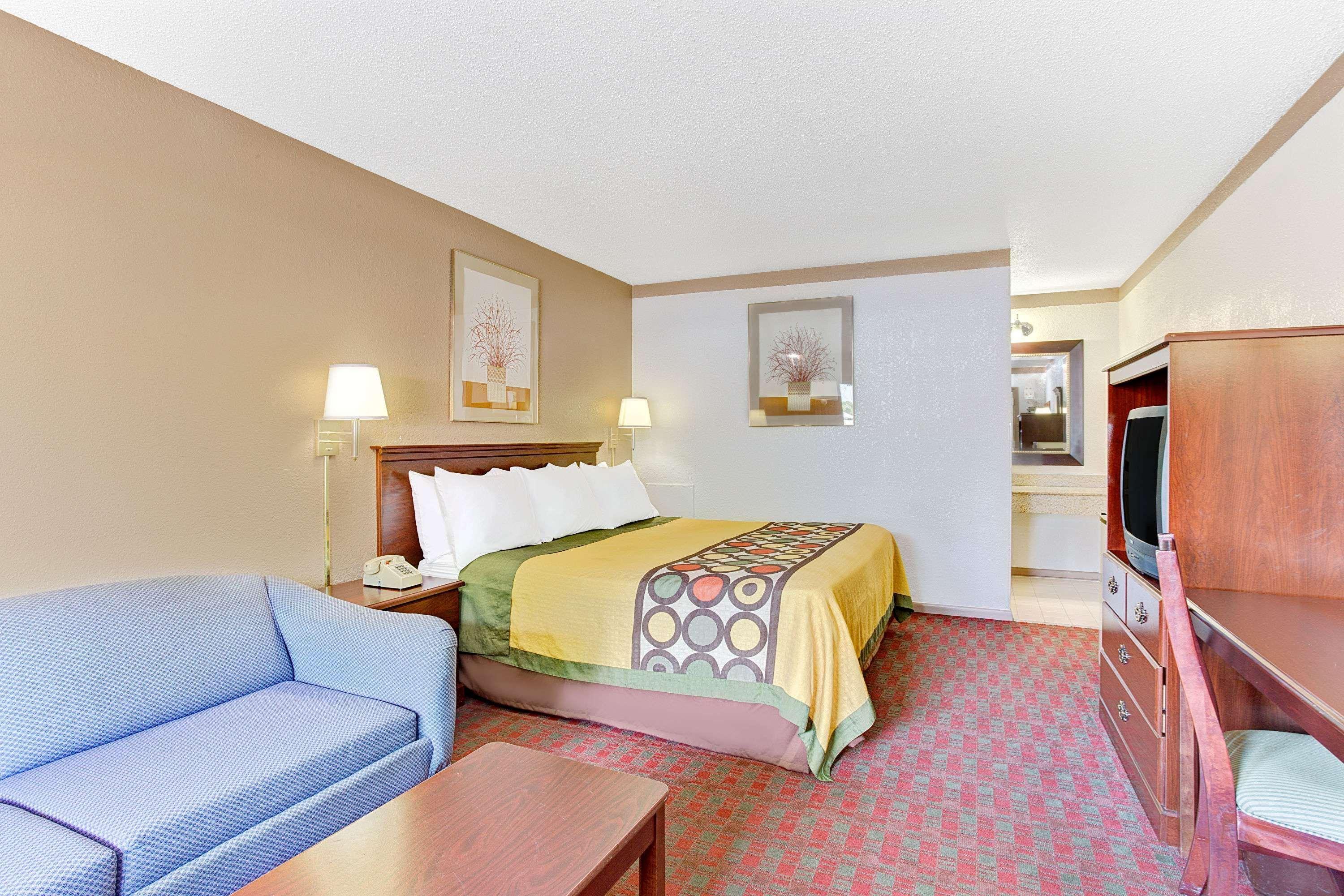 Super 8 By Wyndham Williamsburg/Historic Area Ξενοδοχείο Εξωτερικό φωτογραφία