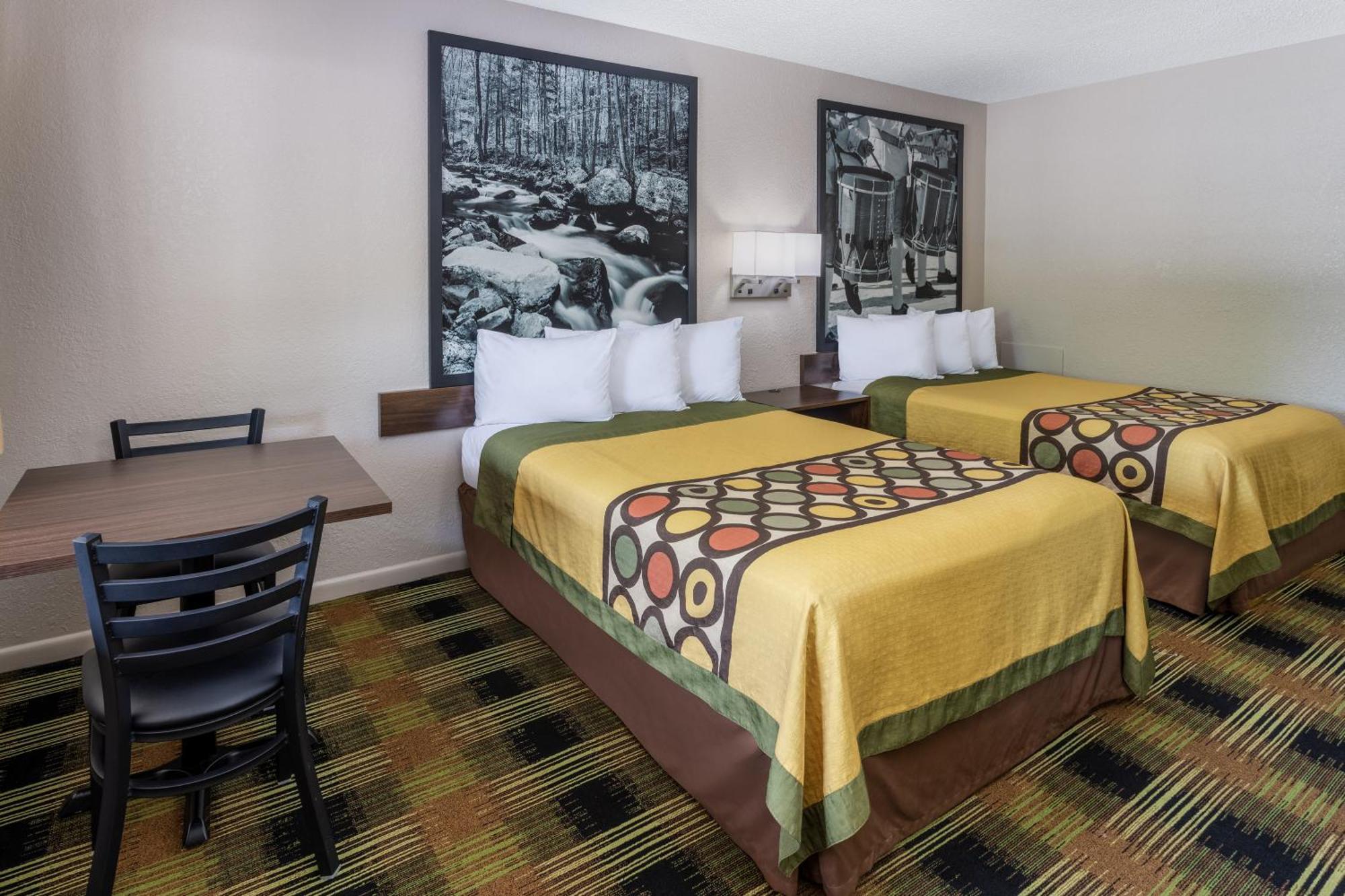 Super 8 By Wyndham Williamsburg/Historic Area Ξενοδοχείο Εξωτερικό φωτογραφία